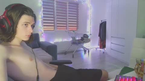 hi  cum in pvt noi extra tip online show from 12-07-24, 12:24