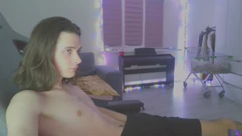 hi  cum in pvt noi extra tip online show from 02-08-25, 02:38