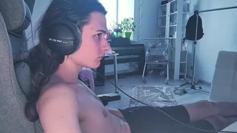 hi  cum in pvt noi extra tip online show from 04-21-26, 12:44