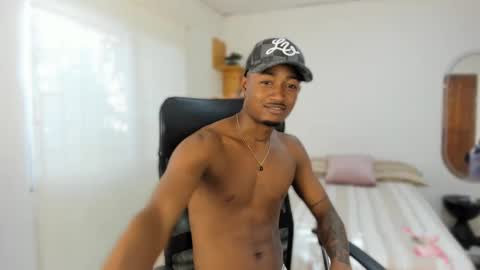 Snapshot of abony_sex69 chatting on 09-20-25, 08:32 abony_sex69 online show from 09-20-25, 08:32