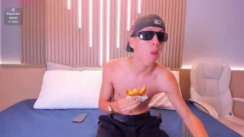 abraham_horny18 online show from 10-28-25, 10:30