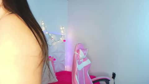 Abril  online show from 10-17-25, 09:45