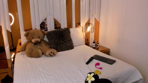 Snapshot of abril_cooper11 chatting on 10-13-25, 08:09 abril_cooper11 online show from 10-13-25, 08:09