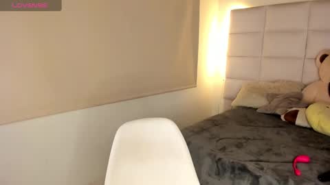 Abril online show from 03-05-25, 08:21