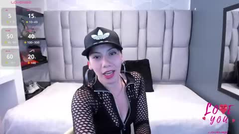 Abril Fox online show from 06-05-26, 07:41