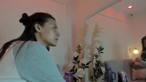 Snapshot of abril_jones10 chatting on 12-17-24, 12:11 Abril jones online show from 12-17-24, 12:11