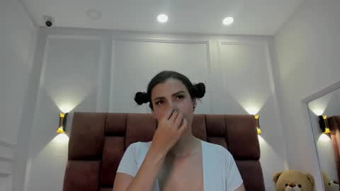 Snapshot of abril_jones10 chatting on 12-30-24, 07:37 Abril jones online show from 12-30-24, 07:37