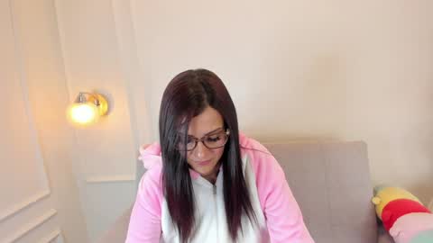 Snapshot of abril_jones10 chatting on 02-07-25, 04:27 Abril jones online show from 02-07-25, 04:27