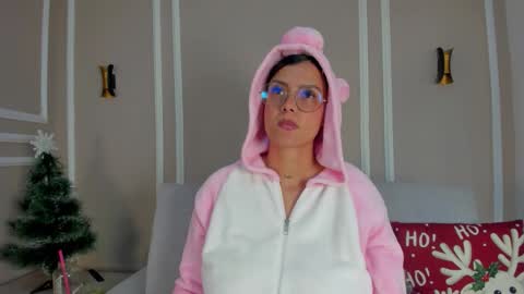 Snapshot of abril_jones10 chatting on 12-05-25, 04:32 Abril jones online show from 12-05-25, 04:32