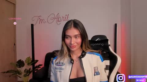 My name is Alexa. Please say hello I like to chat with you. If you have requests please use tip online show from 03-08-25, 01:50