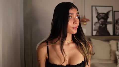 Snapshot of abril_w18 chatting on 11-30-25, 10:36 My name is Alexa. Please say hello I like to chat with you. If you have requests please use tip online show from 11-30-25, 10:36