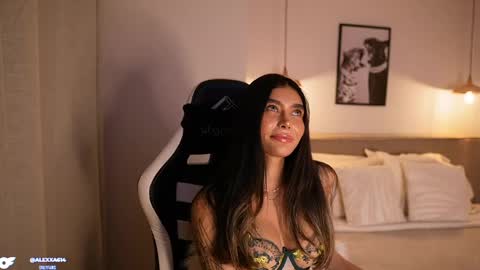 My name is Alexa. Please say hello I like to chat with you. If you have requests please use tip online show from 05-16-26, 10:41