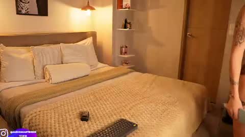My name is Alexa. Please say hello I like to chat with you. If you have requests please use tip online show from 07-16-26, 09:21