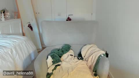 Snapshot of abrilhelena8 chatting on 01-08-25, 02:03 Helena online show from 01-08-25, 02:03