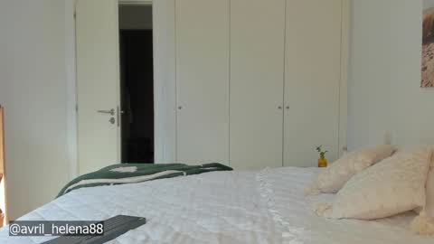 Snapshot of abrilhelena8 chatting on 01-27-25, 11:32 Helena online show from 01-27-25, 11:32