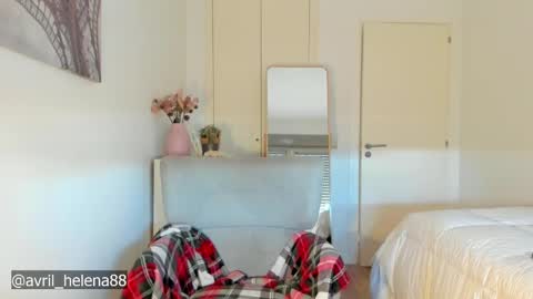 Snapshot of abrilhelena8 chatting on 02-20-25, 02:13 Helena online show from 02-20-25, 02:13