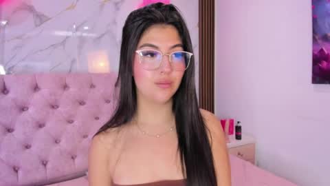 Abril online show from 04-22-26, 11:45