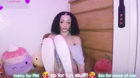 Peach online show from 02-18-26, 04:08