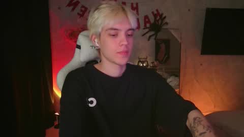 Nick online show from 10-29-25, 04:09