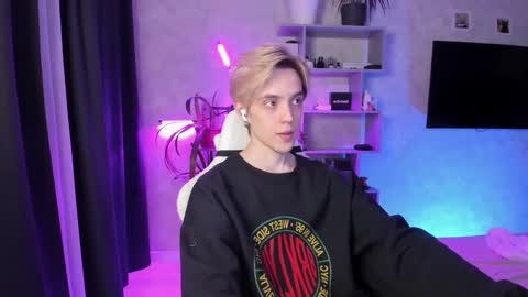 Nick online show from 03-09-26, 01:59