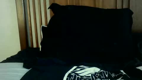 Snapshot of ace1man chatting on 11-09-25, 01:53 ace1man online show from 11-09-25, 01:53