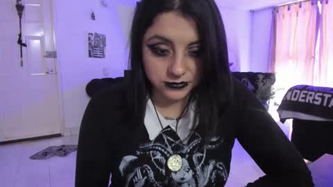 Snapshot of acid_alice666 chatting on 09-11-25, 03:45 Alice online show from 09-11-25, 03:45