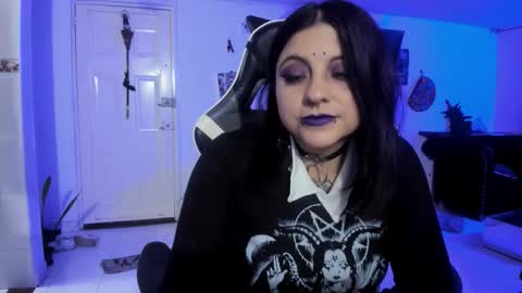 Snapshot of acid_alice666 chatting on 10-16-25, 01:17 Alice online show from 10-16-25, 01:17