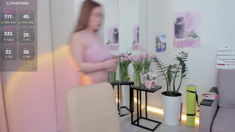 Anna FANSLY yesacid online show from 03-10-25, 06:23