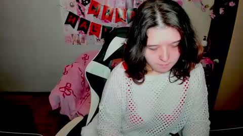 Kate online show from 10-27-25, 01:31