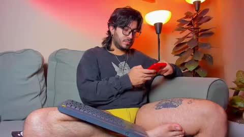 R. online show from 09-14-25, 10:03