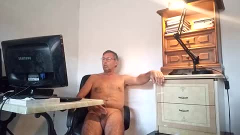 Snapshot of actifboy06 chatting on 01-01-25, 03:14 actifboy06 online show from 01-01-25, 03:14