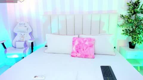 Snapshot of ada_monroe10 chatting on 12-11-24, 01:06 online show from 12-11-24, 01:06