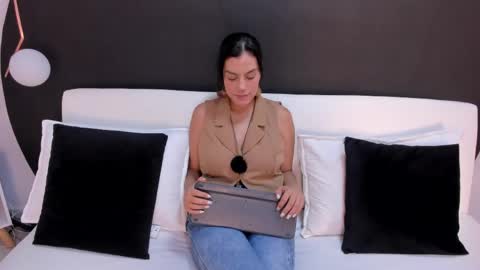    online show from 04-27-26, 02:04