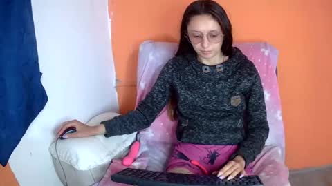 Snapshot of ada_naugthy1 chatting on 06-07-26, 09:07 Ada naugthy28 online show from 06-07-26, 09:07