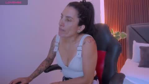 Snapshot of ada_oconnor_x_ chatting on 10-21-25, 05:24 ada oconnor x   ..flaca..bella online show from 10-21-25, 05:24