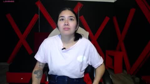 Adaira online show from 12-23-25, 04:43