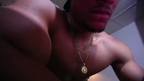 adam_fit19cm online show from 05-31-26, 06:09