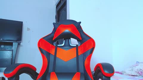 Snapshot of adam_hot11 chatting on 12-20-25, 08:38 adam hot11 online show from 12-20-25, 08:38