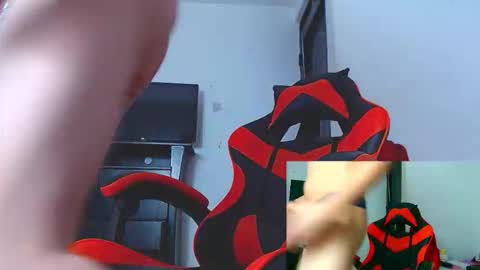 Snapshot of adam_hot11 chatting on 12-22-25, 10:18 adam hot11 online show from 12-22-25, 10:18