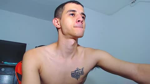 Snapshot of adam_hot11 chatting on 02-01-26, 09:52 adam hot11 online show from 02-01-26, 09:52