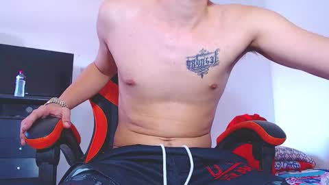 Snapshot of adam_hot11 chatting on 02-10-26, 02:10 adam hot11 online show from 02-10-26, 02:10