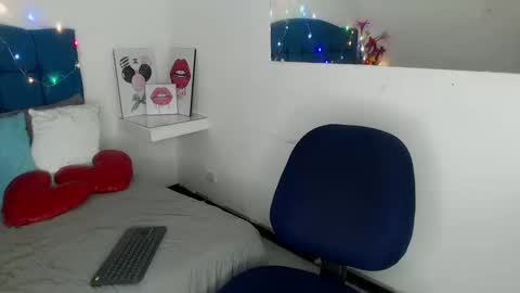 adam_morgan2 online show from 11-23-25, 03:50