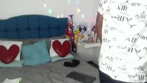 adam_morgan2 online show from 12-02-25, 04:29