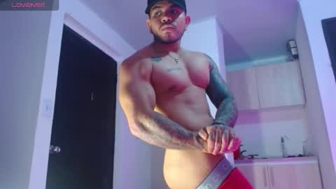 adam shilder7 online show from 01-16-26, 03:32