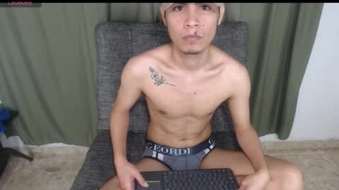 Snapshot of adam_sinclair chatting on 11-11-25, 03:45 adam_sinclair online show from 11-11-25, 03:45