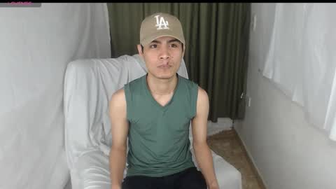 Snapshot of adam_sinclair chatting on 11-21-25, 08:07 adam_sinclair online show from 11-21-25, 08:07