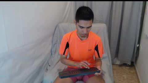 Snapshot of adam_sinclair chatting on 12-03-25, 08:40 adam_sinclair online show from 12-03-25, 08:40