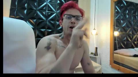 Snapshot of adam_skype chatting on 05-16-26, 10:36 Adam online show from 05-16-26, 10:36