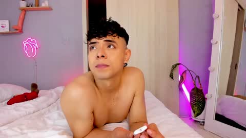 Snapshot of adam_sword4 chatting on 01-03-25, 06:44 Alan and Jordan online show from 01-03-25, 06:44