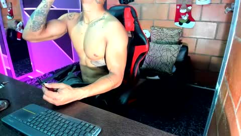 Adam Valencia online show from 12-24-24, 02:43